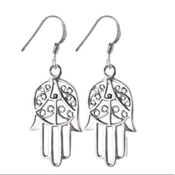 Jewelry - Cute silver hamsa earrings